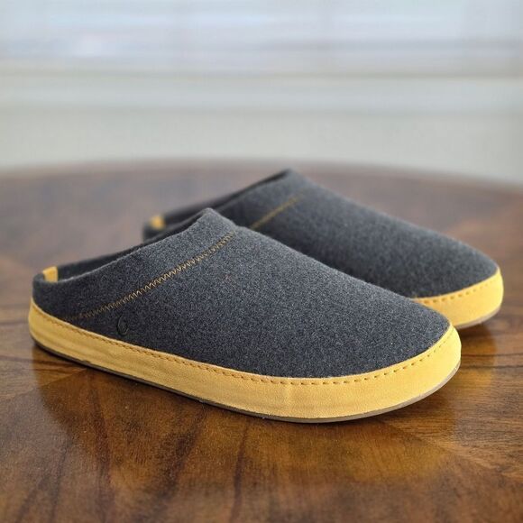 OluKai Hamani Hulu Slip-On Mules Green Yellow Beige Real Lamb Fur Men\'s Size 9 main image 5